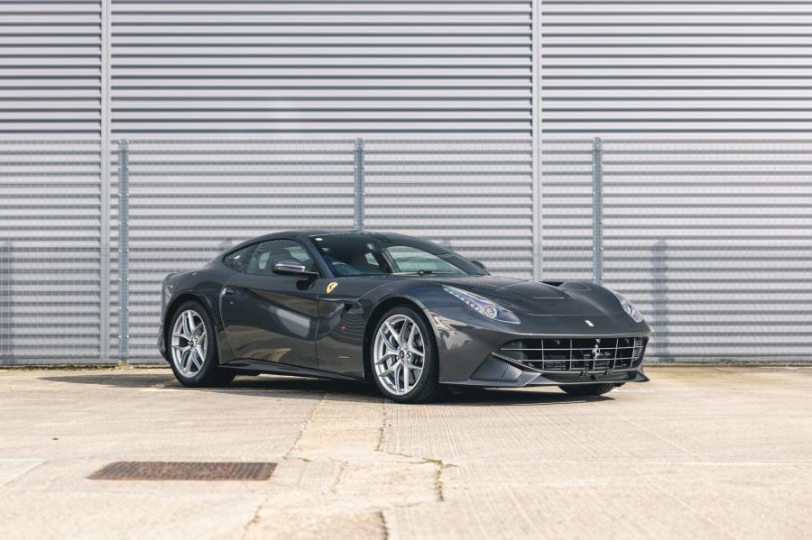  Ferrari F12berlinetta 2014 года  (UK) (фото 2 из 276)